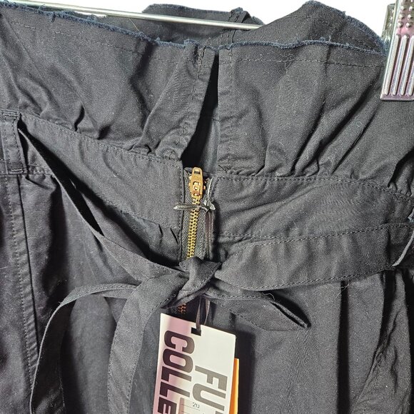 Future Collective Black Cargo Pants With Pockets & Zip Details Size 20 - Picture 6 of 10